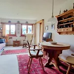 Apartamento Chesa Polaschin C8 By Interhome *