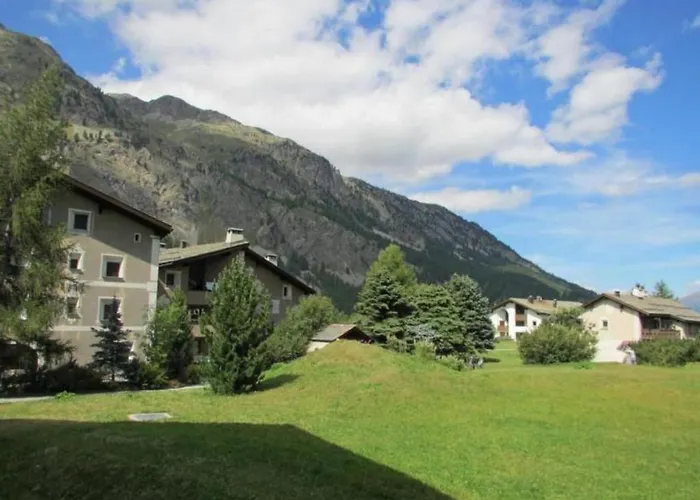 아파트 Chesa Polaschin C8 By Interhome *